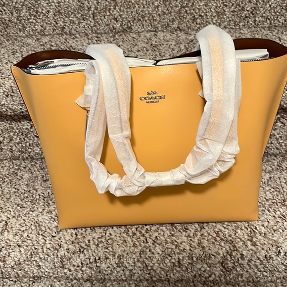 Coach Mollie Tote bag - Picture 1 of 6